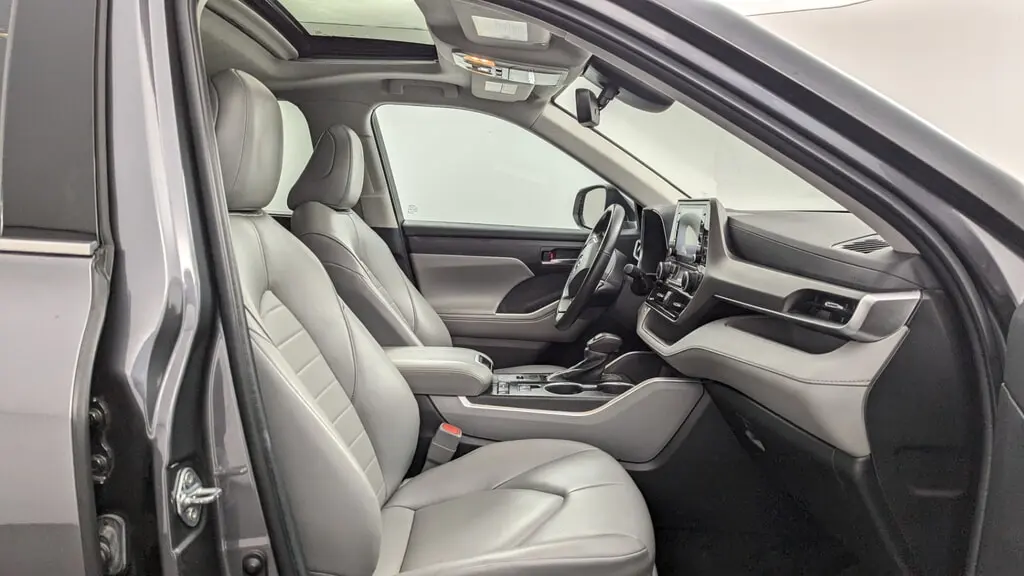 Florida Fine Cars - Used TOYOTA HIGHLANDER 2022 WEST PALM XLE