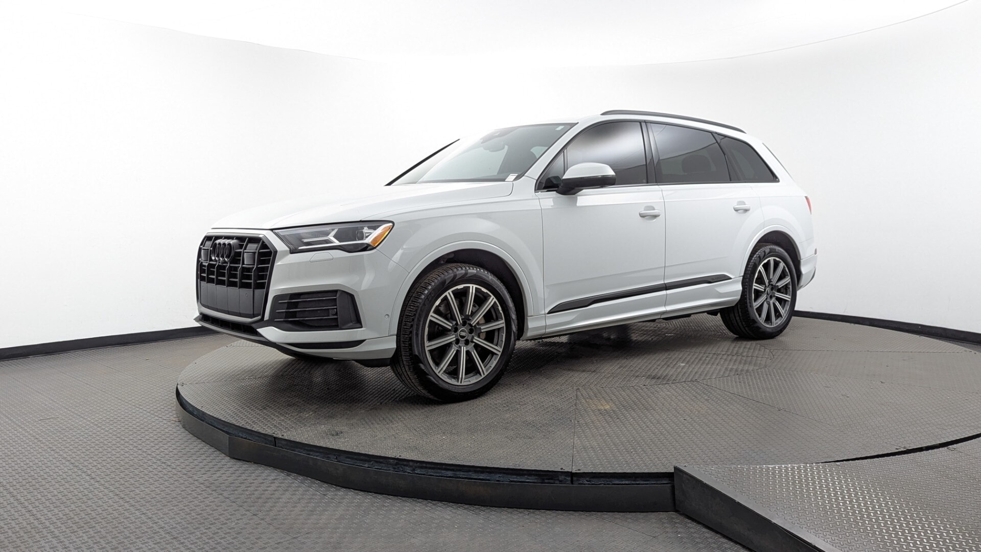 2022 Audi Q7 Premium Plus