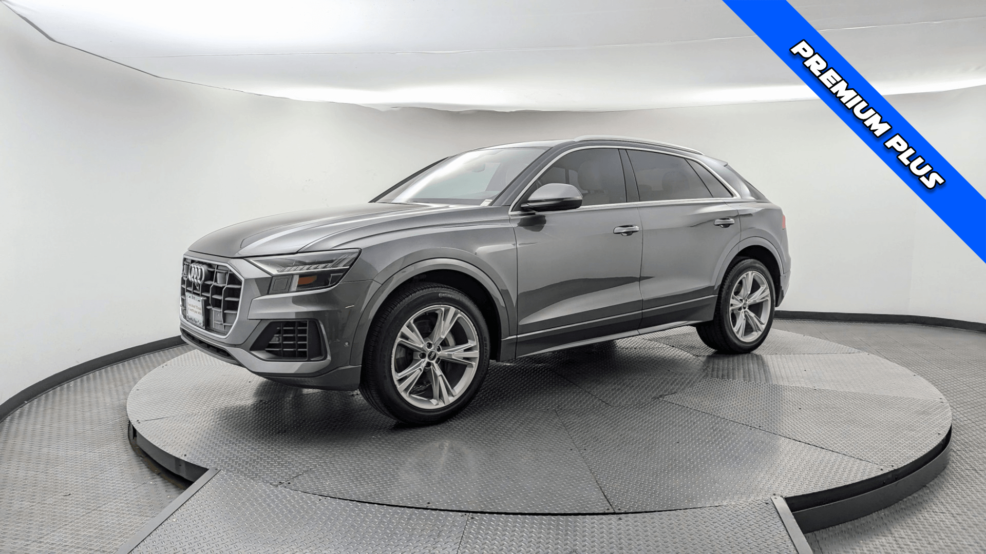 2022 Audi Q8 Premium Plus