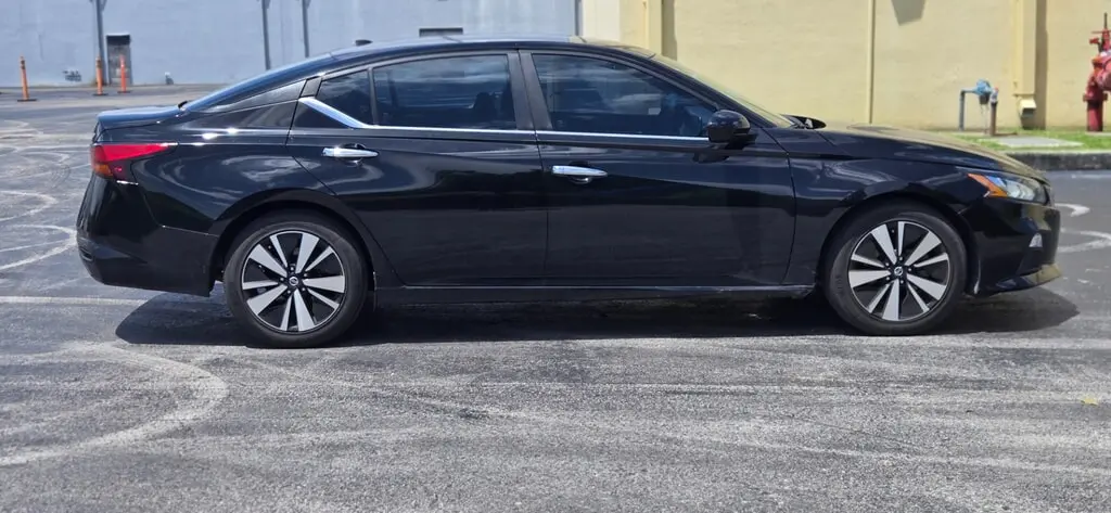 Florida Fine Cars - Used NISSAN ALTIMA 2021 MIAMI 2.5 SV
