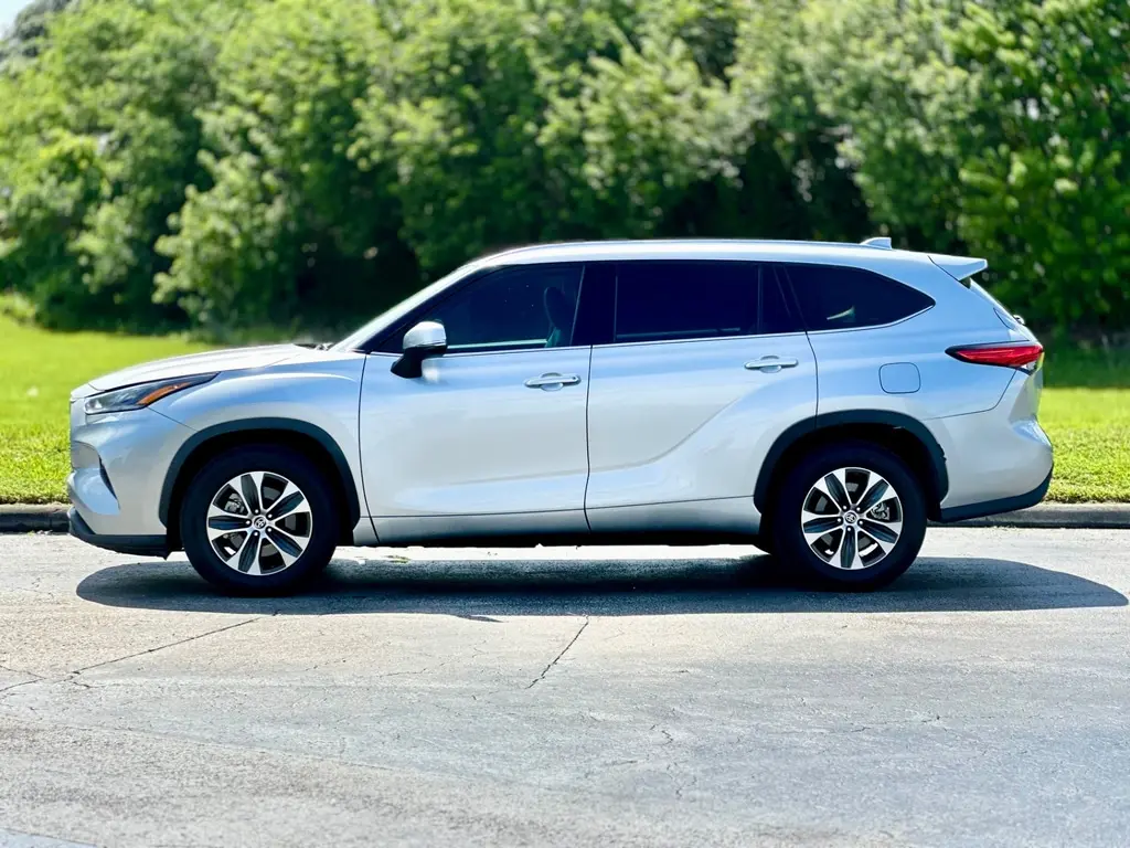 Florida Fine Cars - Used TOYOTA HIGHLANDER 2021 MARGATE XLE