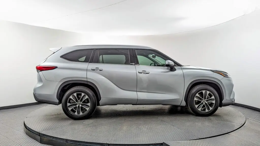 Florida Fine Cars - Used TOYOTA HIGHLANDER 2021 MARGATE XLE