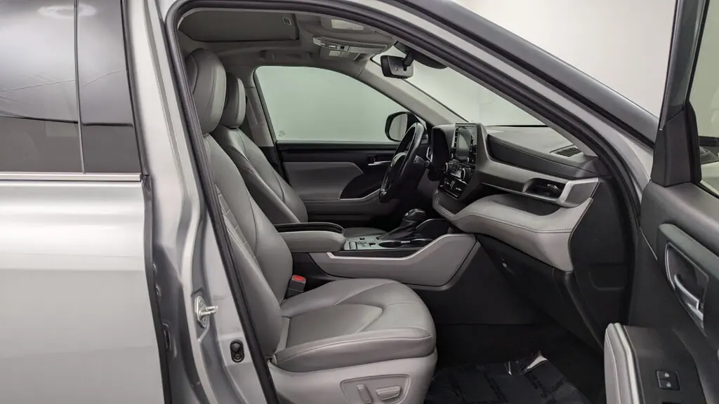 Florida Fine Cars - Used TOYOTA HIGHLANDER 2021 MARGATE XLE