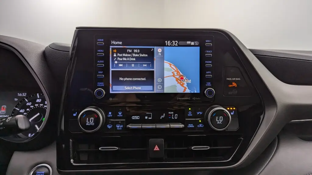 Florida Fine Cars - Used TOYOTA HIGHLANDER 2021 MARGATE XLE