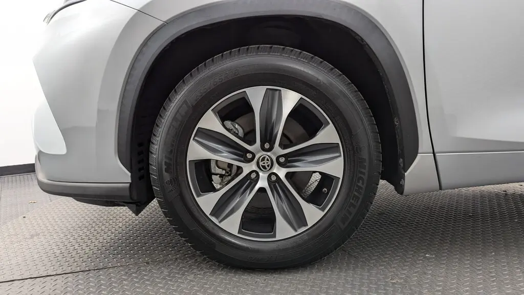 Florida Fine Cars - Used TOYOTA HIGHLANDER 2021 MARGATE XLE