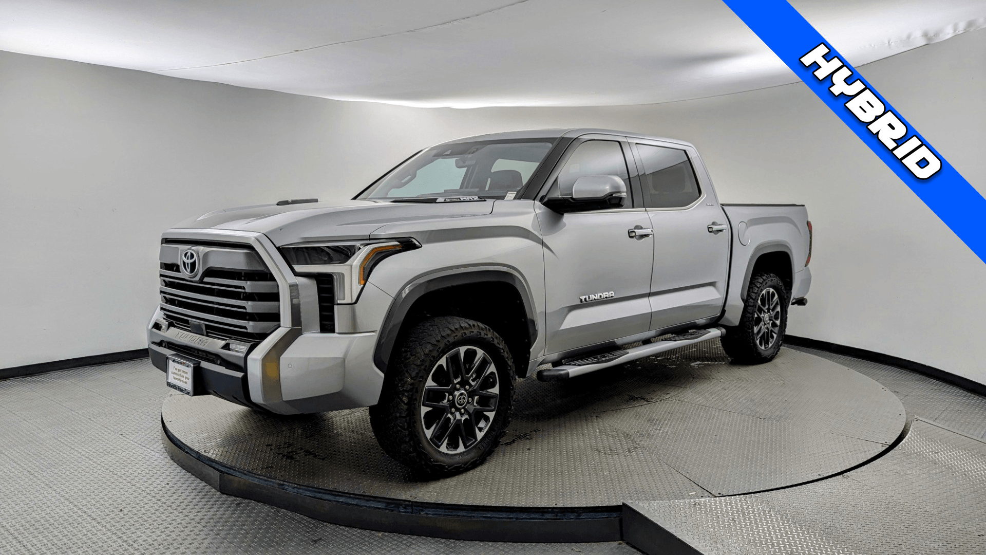 2023 Toyota Tundra Limited's photo