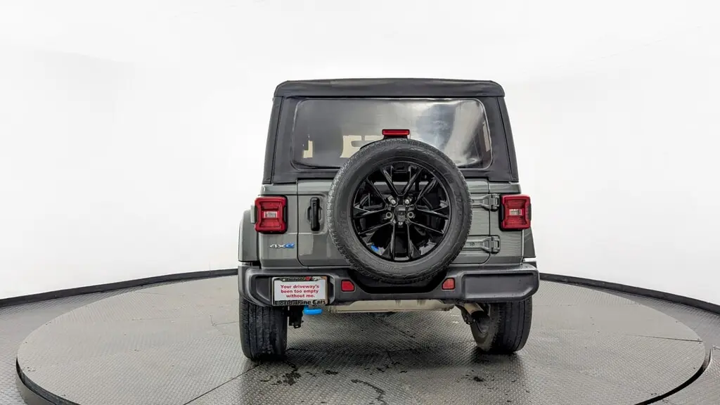 2023 Jeep Wrangler 4xe Sahara photo 4