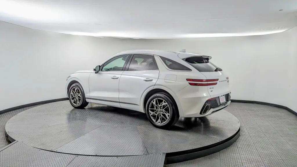 2022 Genesis GV70 2.5T photo 3