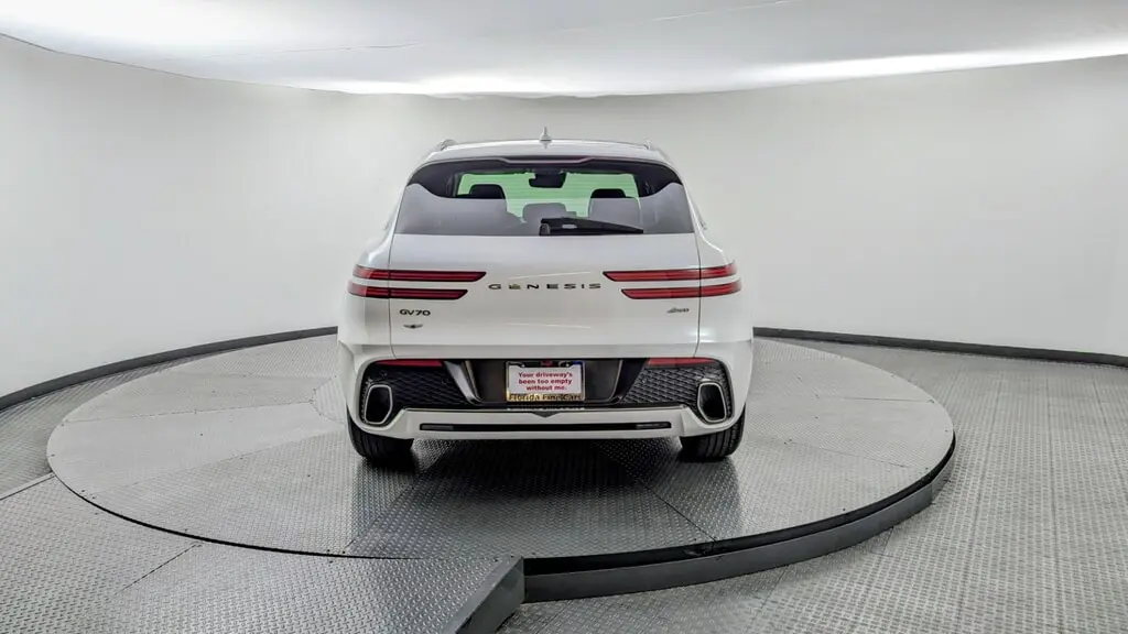2022 Genesis GV70 2.5T photo 4