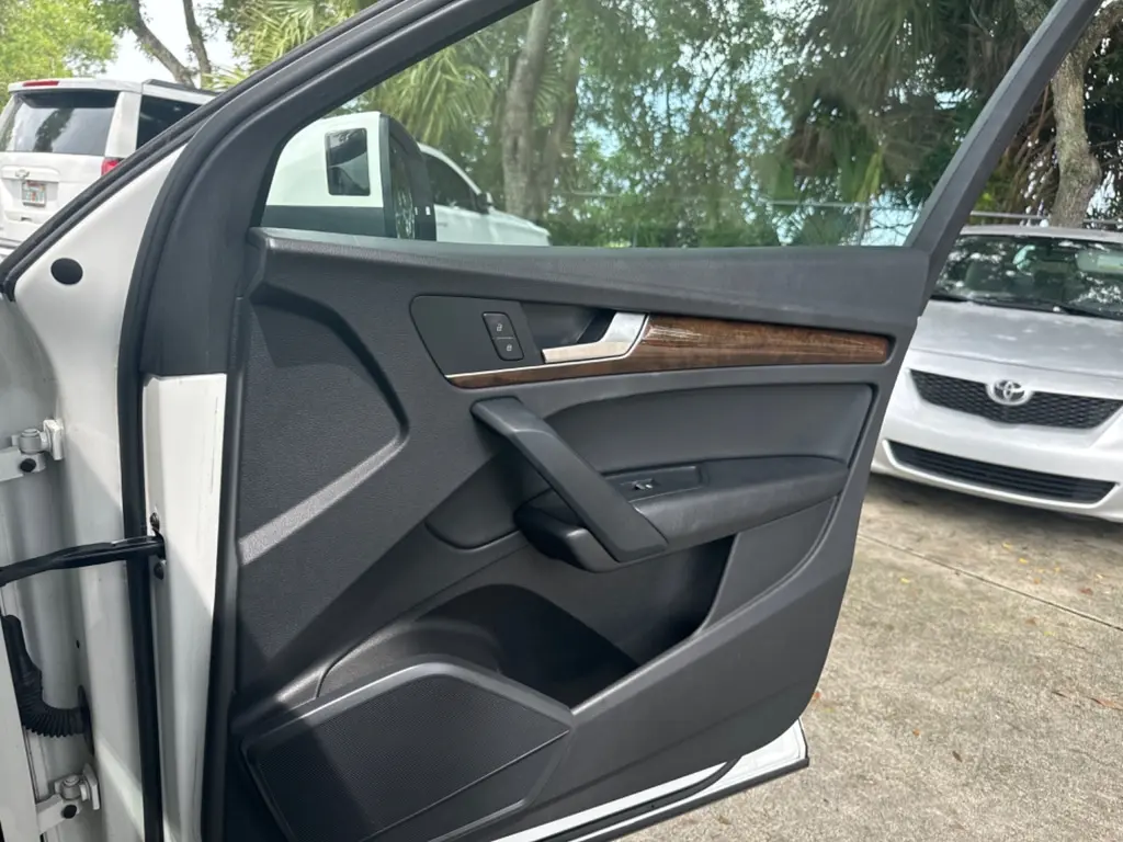 Florida Fine Cars - Used AUDI Q5 2020 WEST PALM PREMIUM