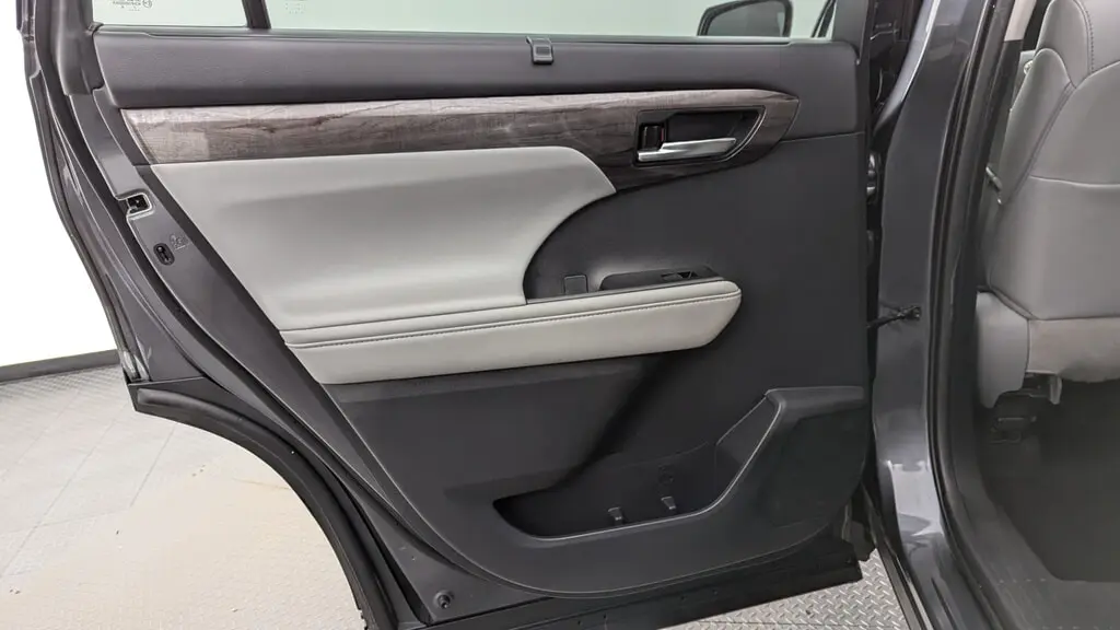 Florida Fine Cars - Used TOYOTA HIGHLANDER 2021 MARGATE LIMITED