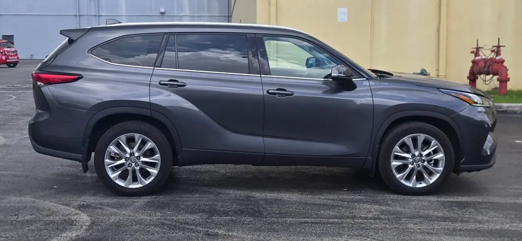 Florida Fine Cars - Used TOYOTA HIGHLANDER 2021 MARGATE LIMITED