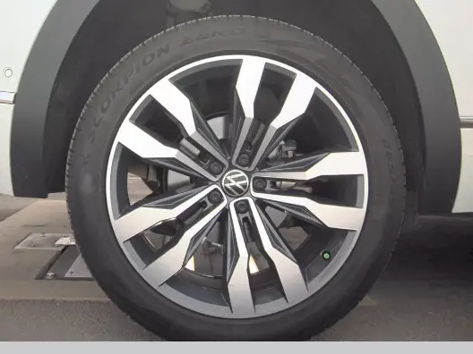 Florida Fine Cars - Used VOLKSWAGEN ATLAS CROSS SPORT 2021 WEST PALM 3.6L V6 SEL PREMIUM R-LINE