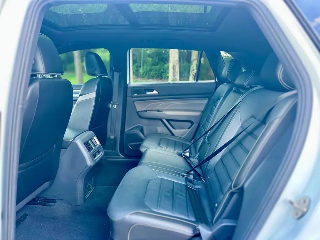 Florida Fine Cars - Used VOLKSWAGEN ATLAS CROSS SPORT 2021 WEST PALM 3.6L V6 SEL PREMIUM R-LINE