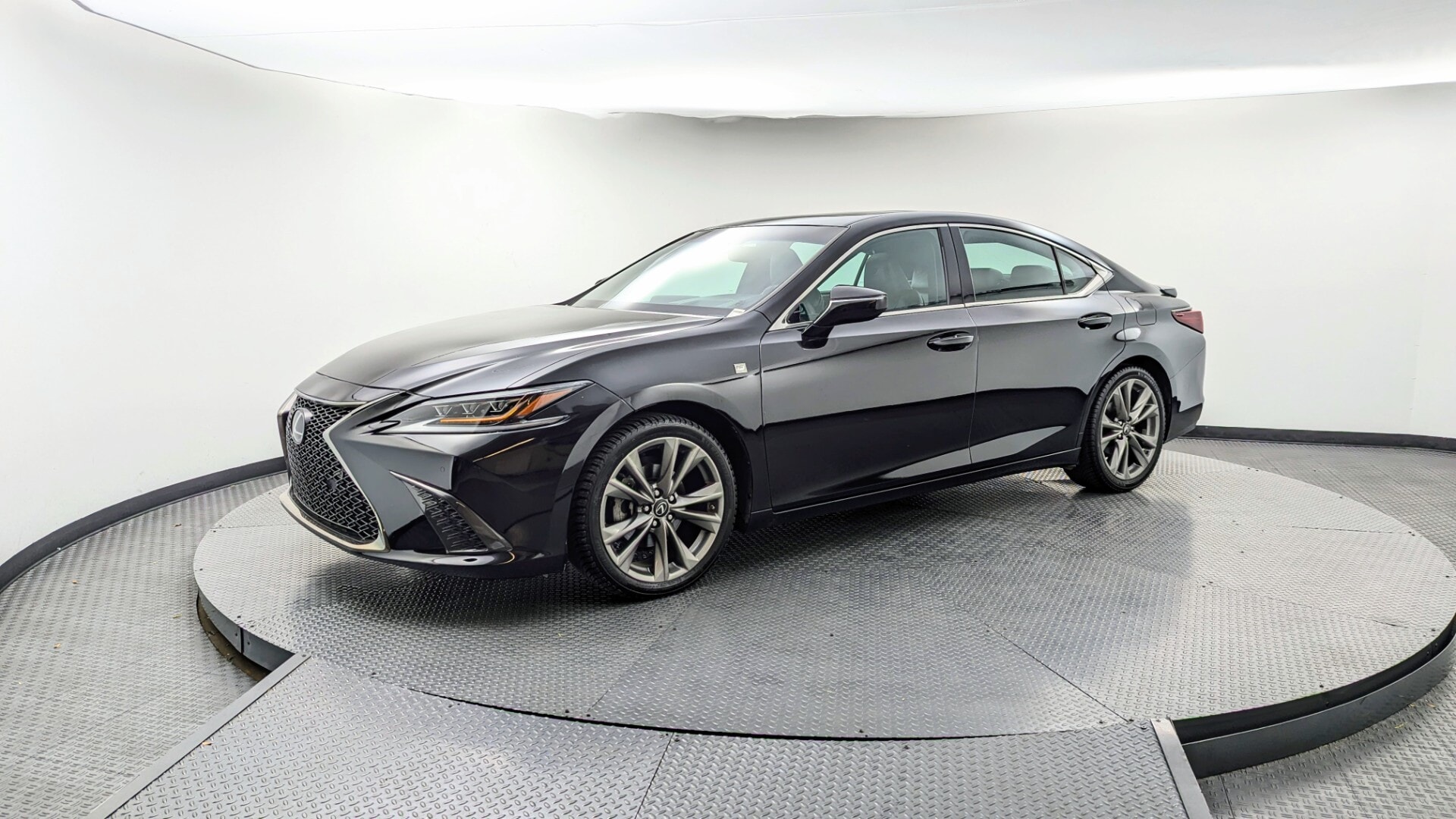 2019 Lexus ES F SPORT's photo