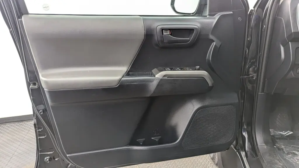 Florida Fine Cars - Used TOYOTA TACOMA 2018 MIAMI SR5