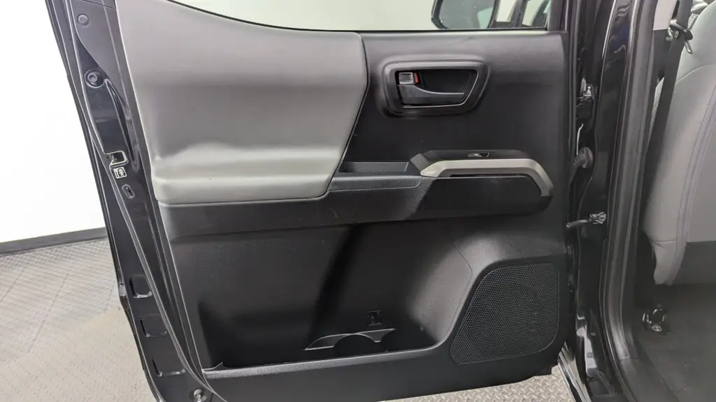 Florida Fine Cars - Used TOYOTA TACOMA 2018 MIAMI SR5