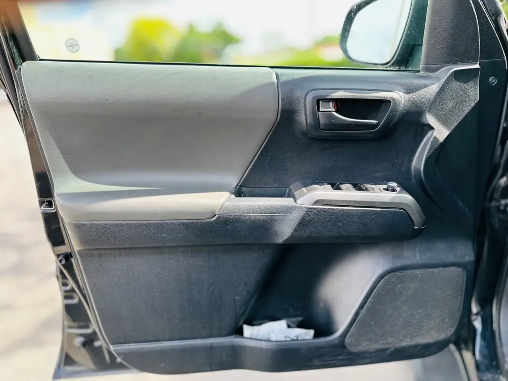 Florida Fine Cars - Used TOYOTA TACOMA 2018 MIAMI SR5
