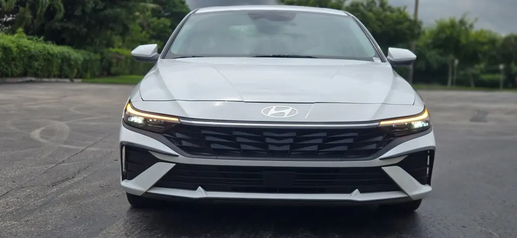 Florida Fine Cars - Used HYUNDAI ELANTRA 2025 WEST PALM SEL CONVENIENCE