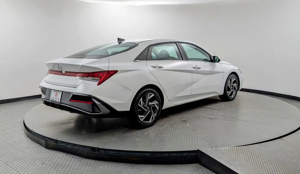 Florida Fine Cars - Used HYUNDAI ELANTRA 2025 WEST PALM SEL CONVENIENCE