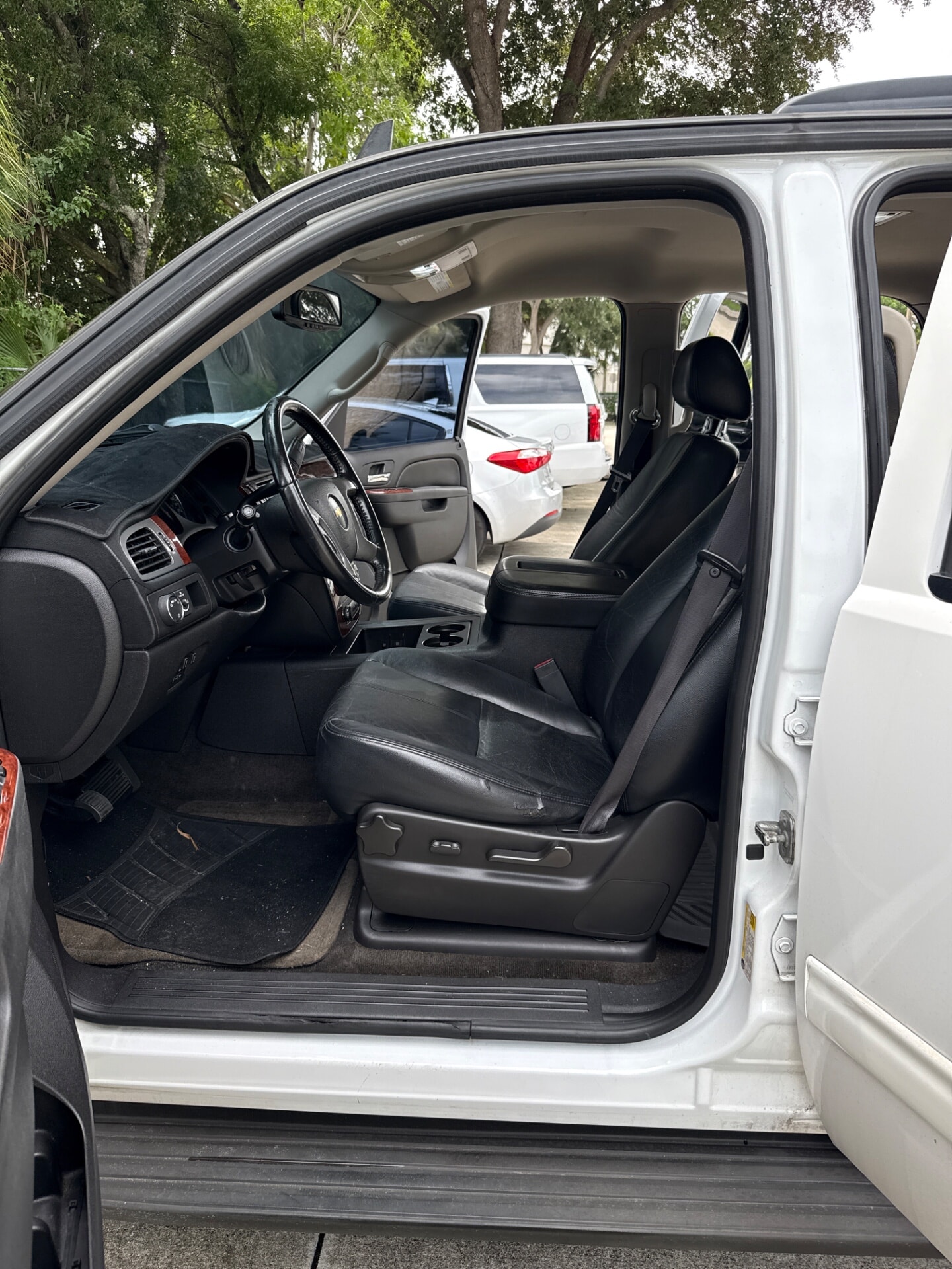 Florida Fine Cars - Used CHEVROLET TAHOE 2011 WEST PALM LS