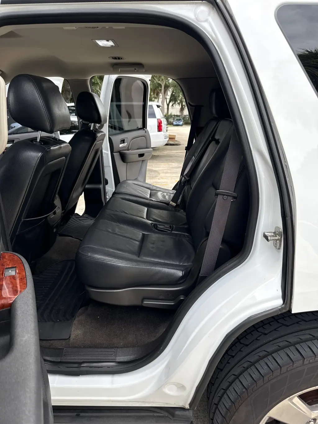 Florida Fine Cars - Used CHEVROLET TAHOE 2011 WEST PALM LS