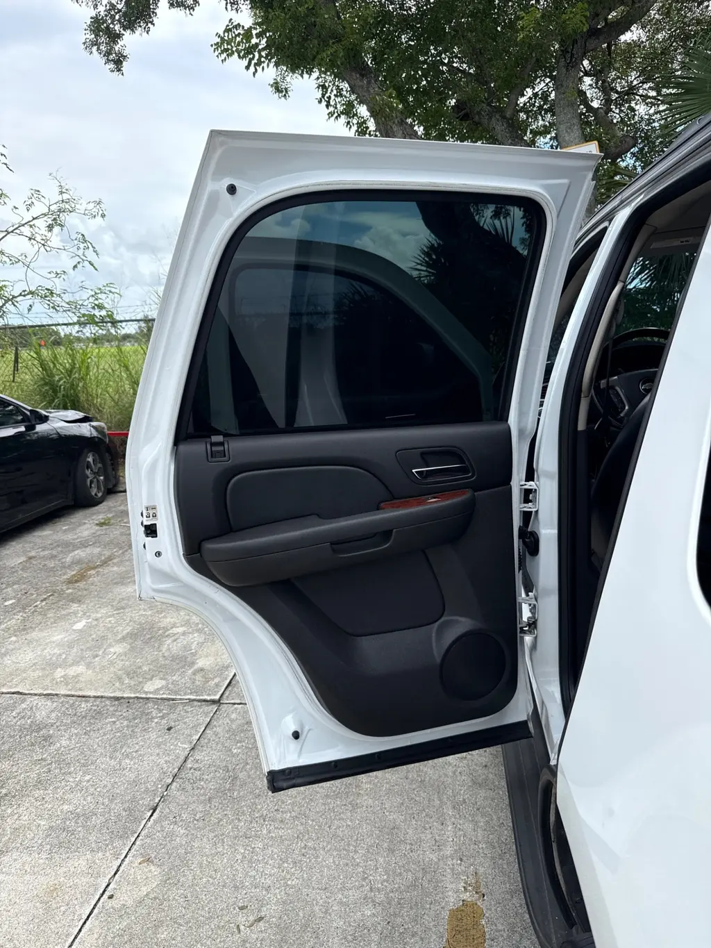Florida Fine Cars - Used CHEVROLET TAHOE 2011 WEST PALM LS