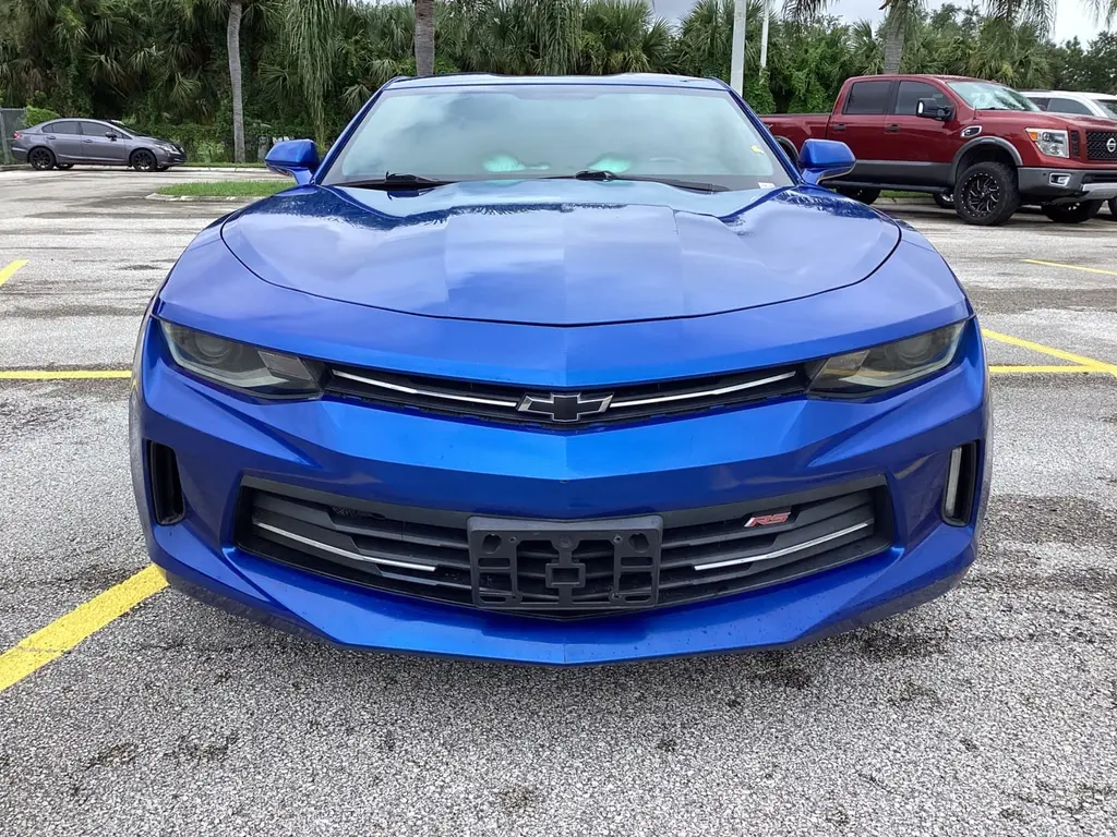 2017 Chevrolet Camaro 1LT photo 2
