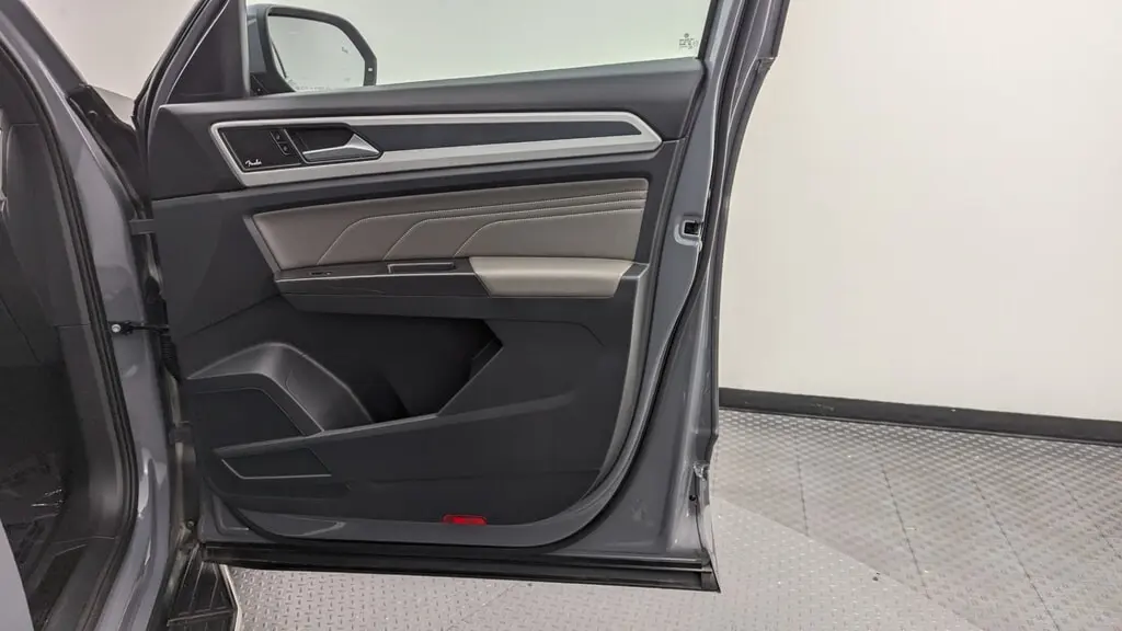 Florida Fine Cars - Used VOLKSWAGEN ATLAS CROSS SPORT 2022 WEST PALM 3.6L V6 SEL PREMIUM R-LINE