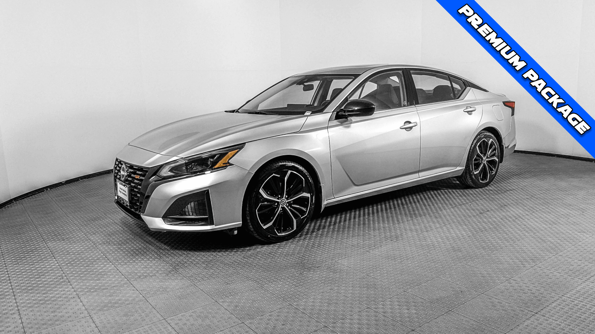 2023 Nissan Altima SR