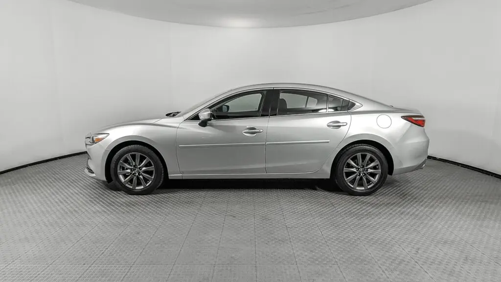2018 Mazda Mazda6 Sport photo 2