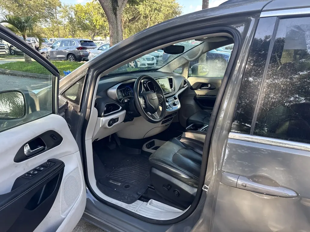 Florida Fine Cars - Used CHRYSLER PACIFICA 2022 WEST PALM TOURING L