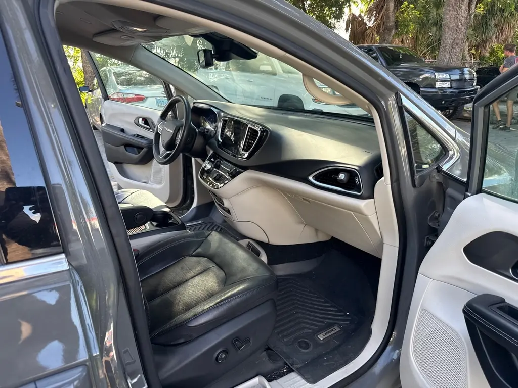 Florida Fine Cars - Used CHRYSLER PACIFICA 2022 WEST PALM TOURING L