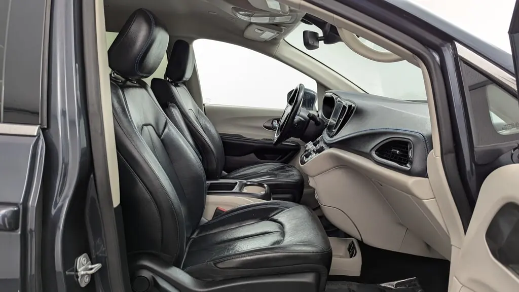 Florida Fine Cars - Used CHRYSLER PACIFICA 2022 WEST PALM TOURING L