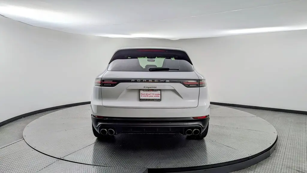 2019 Porsche Cayenne photo 3
