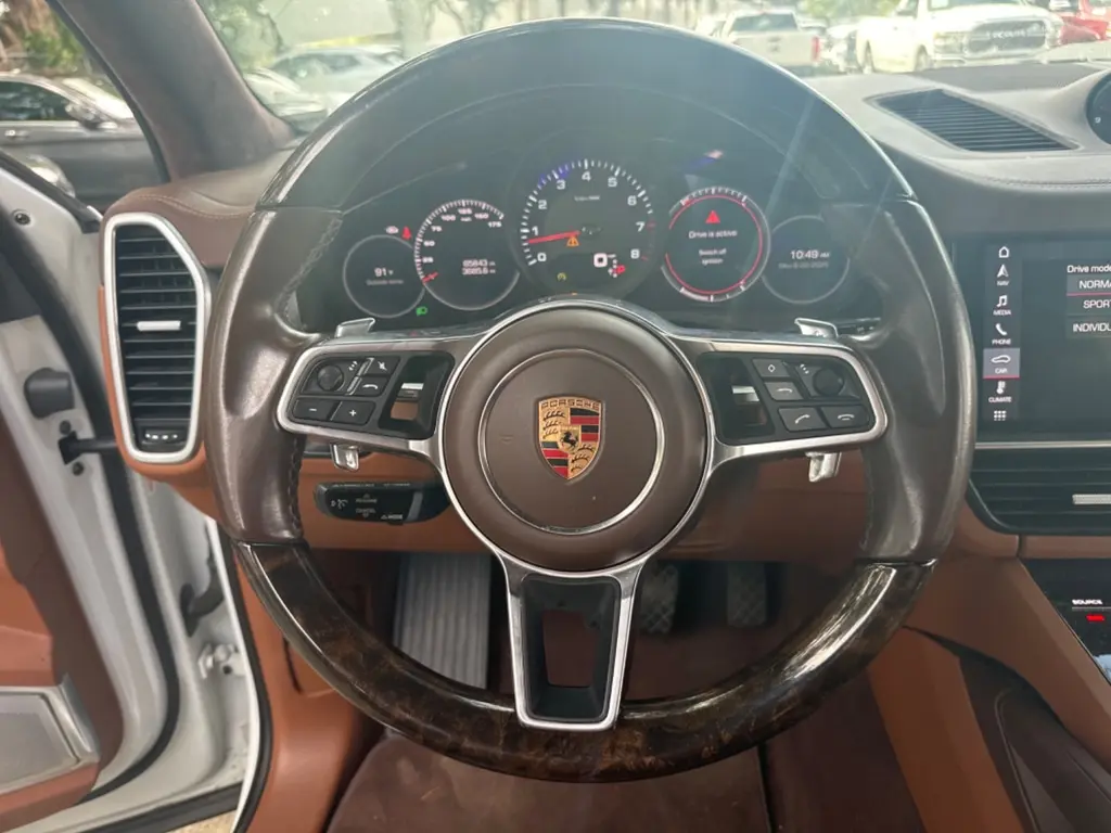 2019 Porsche Cayenne photo 21