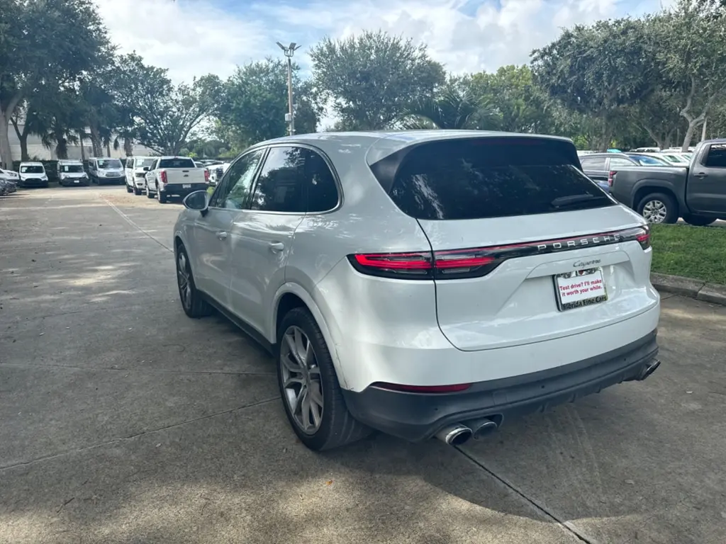 2019 Porsche Cayenne photo 7