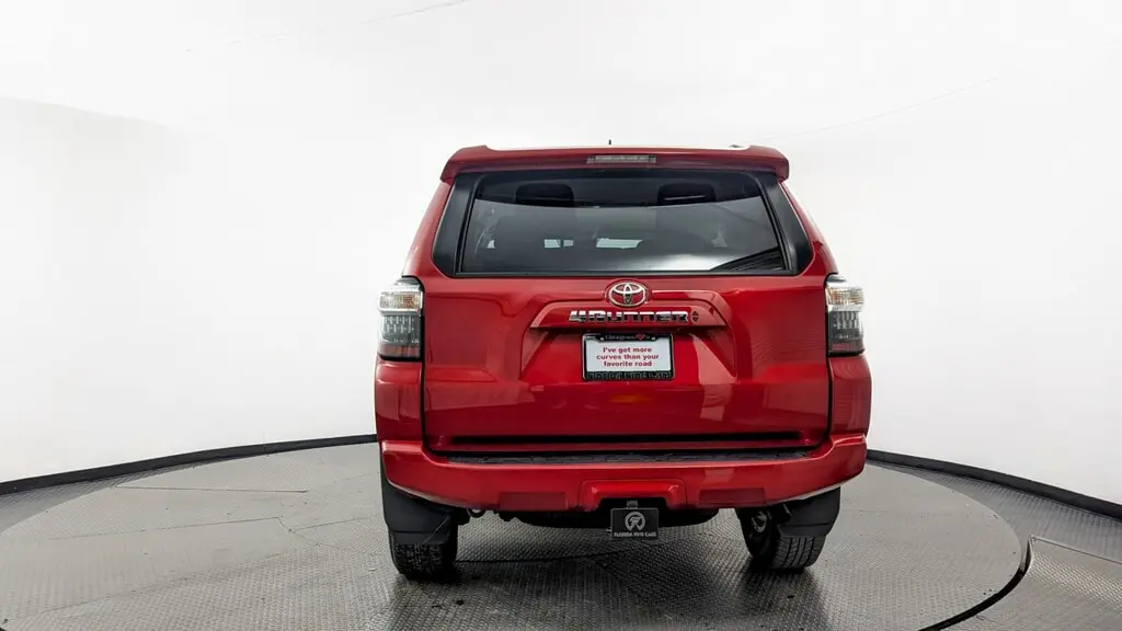 2024 Toyota 4Runner SR5 photo 4