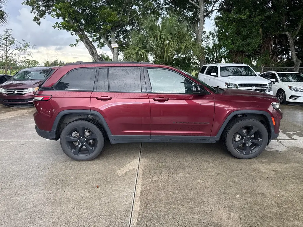 Florida Fine Cars - Used JEEP GRAND CHEROKEE 2023 WEST PALM ALTITUDE
