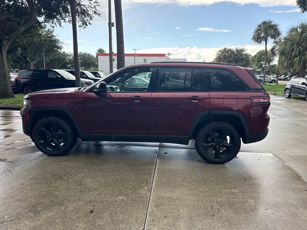 Florida Fine Cars - Used JEEP GRAND CHEROKEE 2023 WEST PALM ALTITUDE