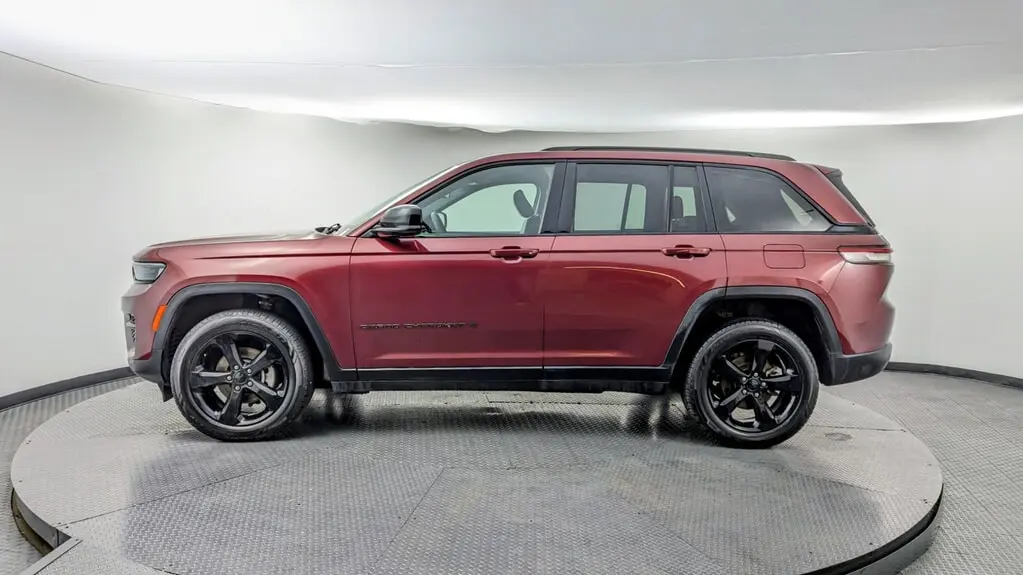 Florida Fine Cars - Used JEEP GRAND CHEROKEE 2023 WEST PALM ALTITUDE