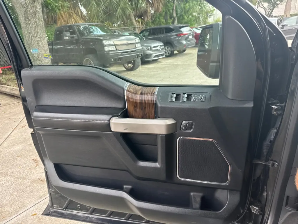 Florida Fine Cars - Used FORD F-150 2018 WEST PALM LARIAT