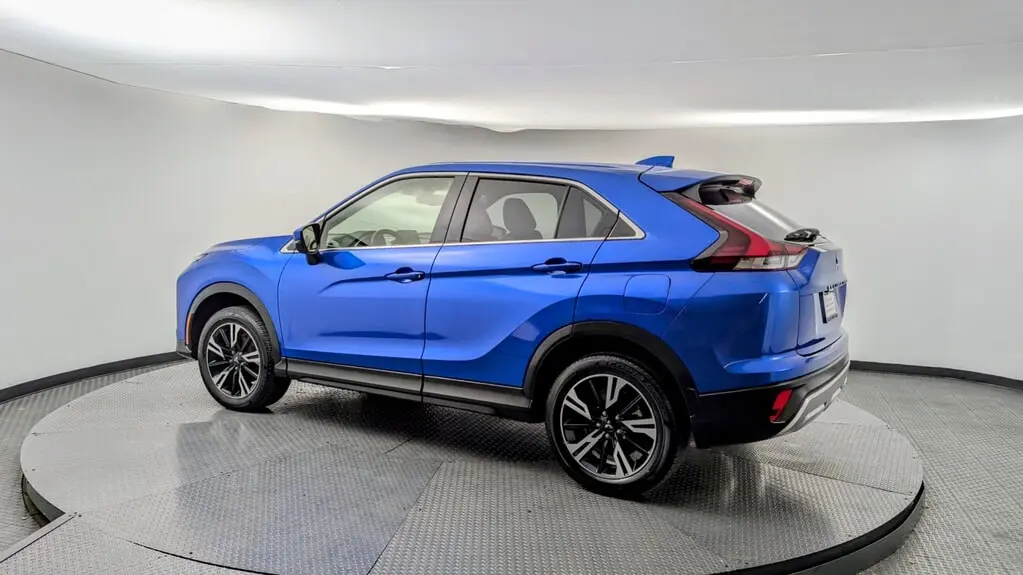 2024 Mitsubishi Eclipse Cross SE photo 2