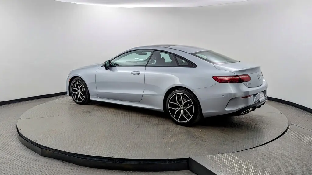 2021 Mercedes Benz E 450 photo 3