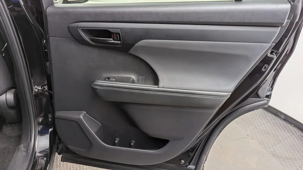 Florida Fine Cars - Used TOYOTA HIGHLANDER 2024 MARGATE LE