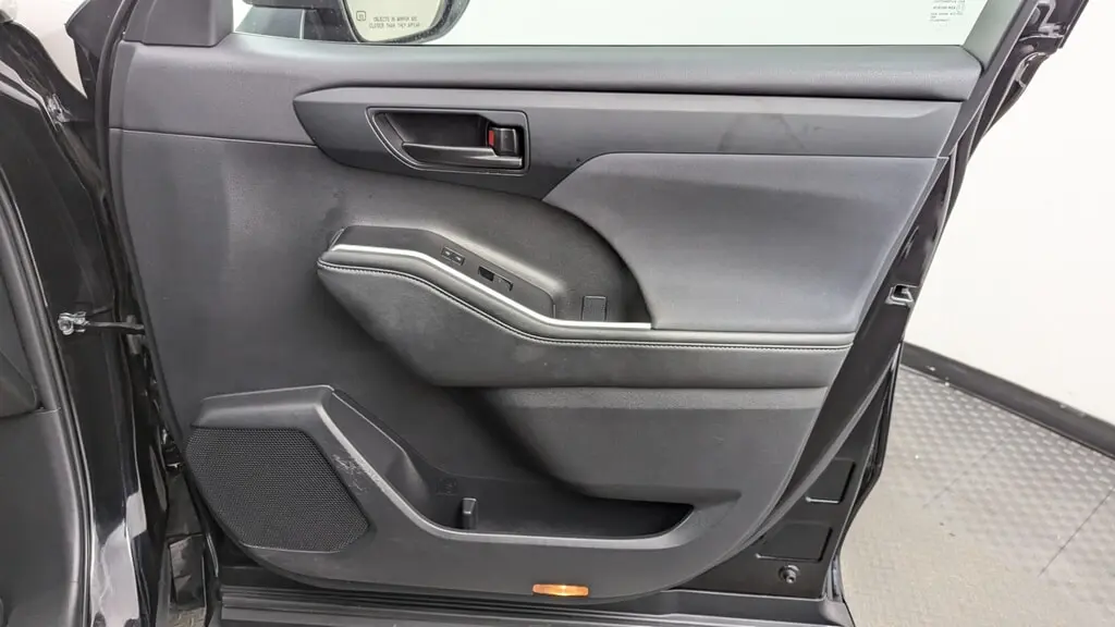 Florida Fine Cars - Used TOYOTA HIGHLANDER 2024 MARGATE LE