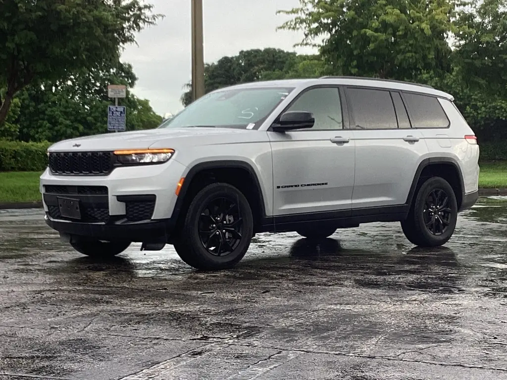 Florida Fine Cars - Used JEEP GRAND CHEROKEE L 2024 MARGATE ALTITUDE