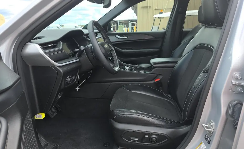 Florida Fine Cars - Used JEEP GRAND CHEROKEE L 2024 MARGATE ALTITUDE