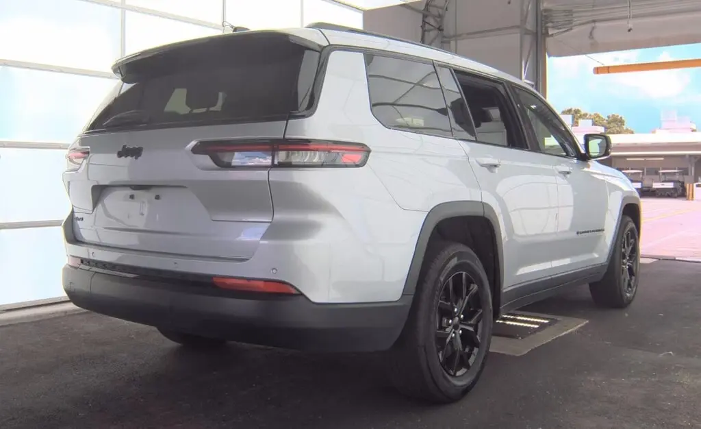 Florida Fine Cars - Used JEEP GRAND CHEROKEE L 2024 MARGATE ALTITUDE