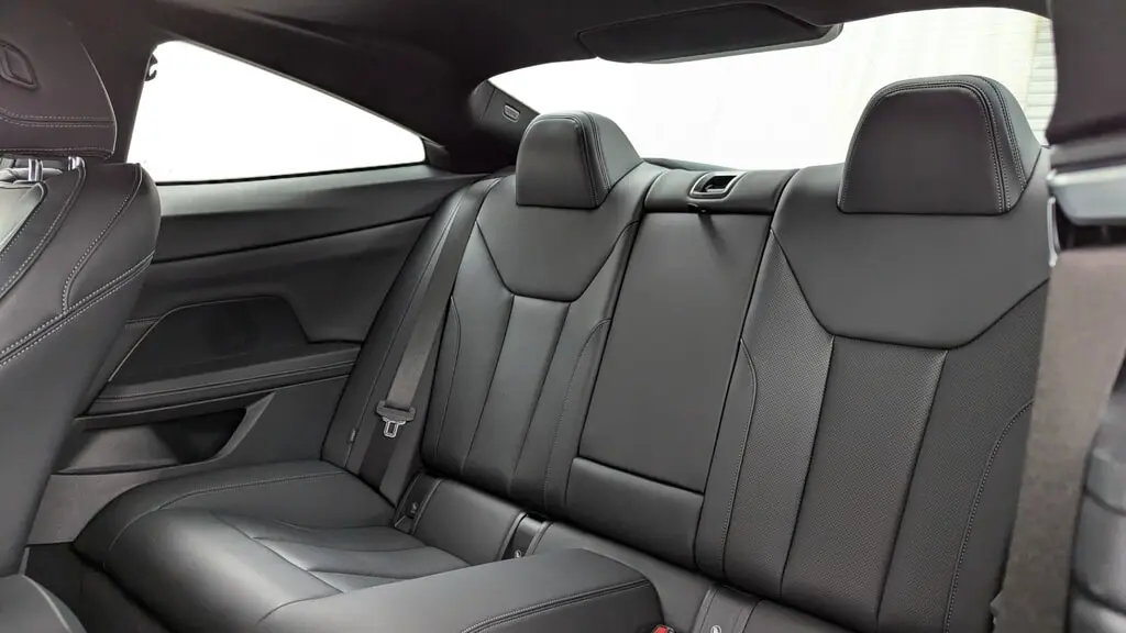 2025 Toyota Camry LE photo 12